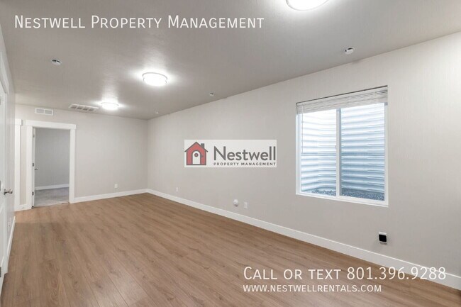 Building Photo - 5444 Orville St