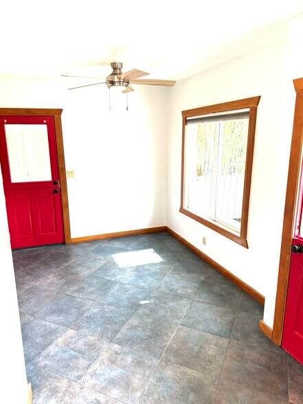 Dining & Side Door - 2626 Delaware St