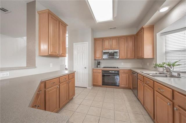 Building Photo - 5614 Westwood Ln