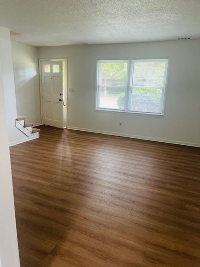 Building Photo - VIRGINIA BEACH - OCEANFRONT FOR RENT!