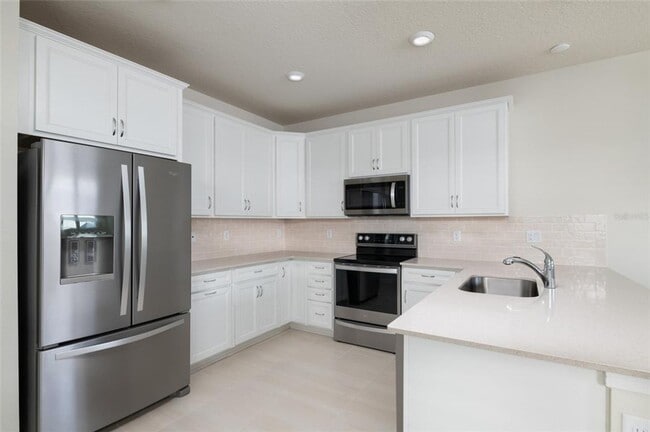 Building Photo - The perfect home waiting for you!