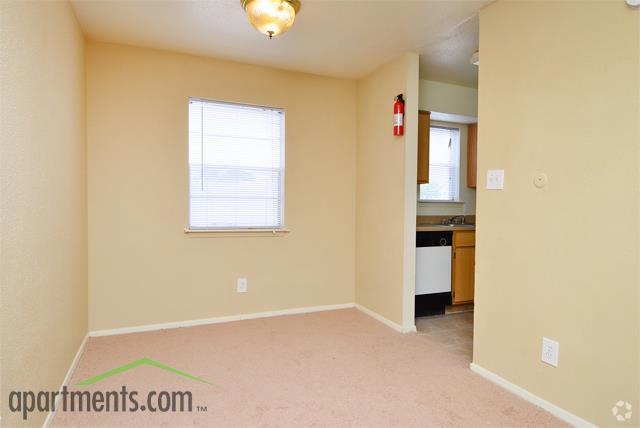 Dining Room - The Berkshire Apartments