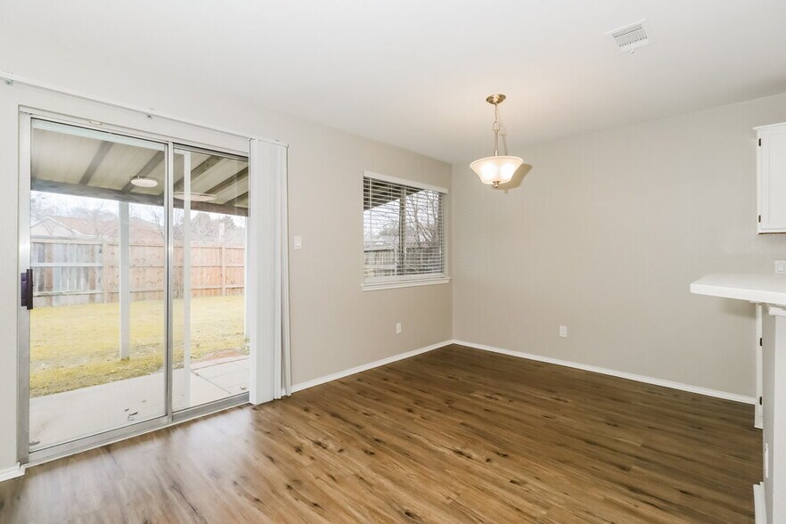 Building Photo - 2617 Eastwood Ln