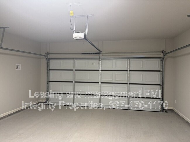 Building Photo - 112 Segovia Wy