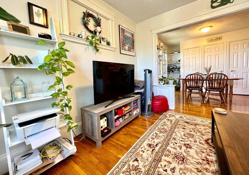 Primary Photo - 225 Summer St