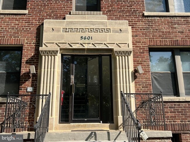 Building Photo - 5601 Colorado Ave NW