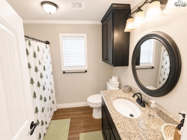 Building Photo - 6206 Talon Trail