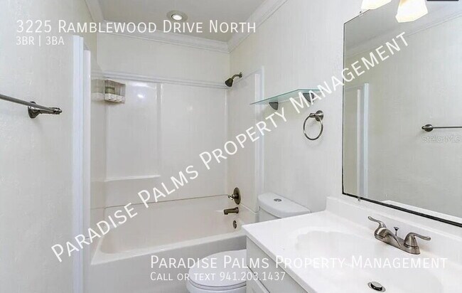 Building Photo - 3225 Ramblewood Dr N
