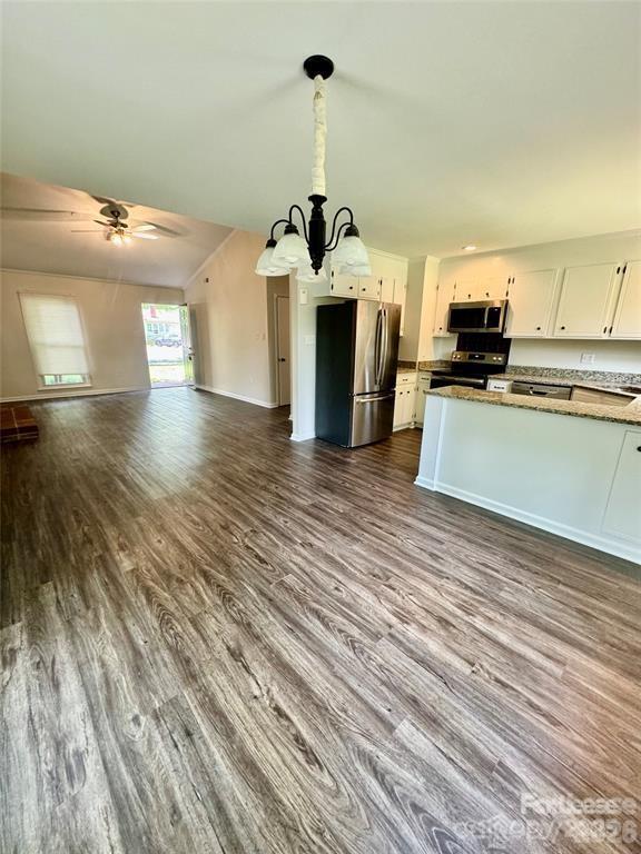 Building Photo - 2423 Emstead Ct