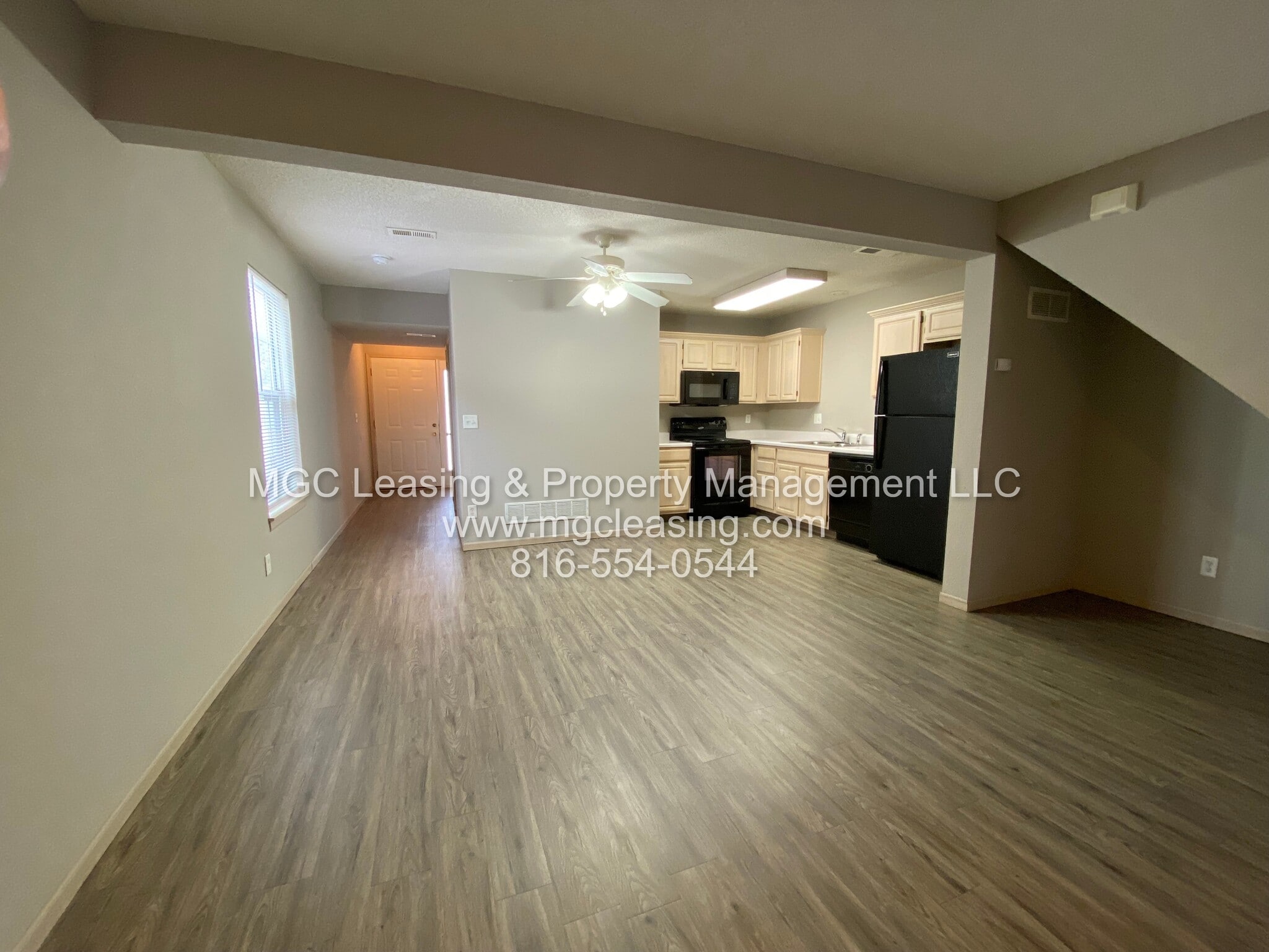 Building Photo - 1014 Garden Dr