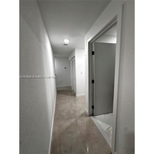 Building Photo - 26119 SW 145th Ct