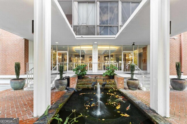 Building Photo - 130 26th St NW