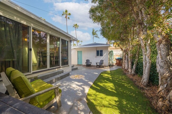 Building Photo - Beautiful 2 bedroom single family home available in Sunset Cliffs!