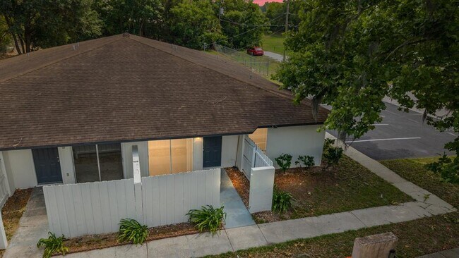 Building Photo - 3025 SE 55th Ave