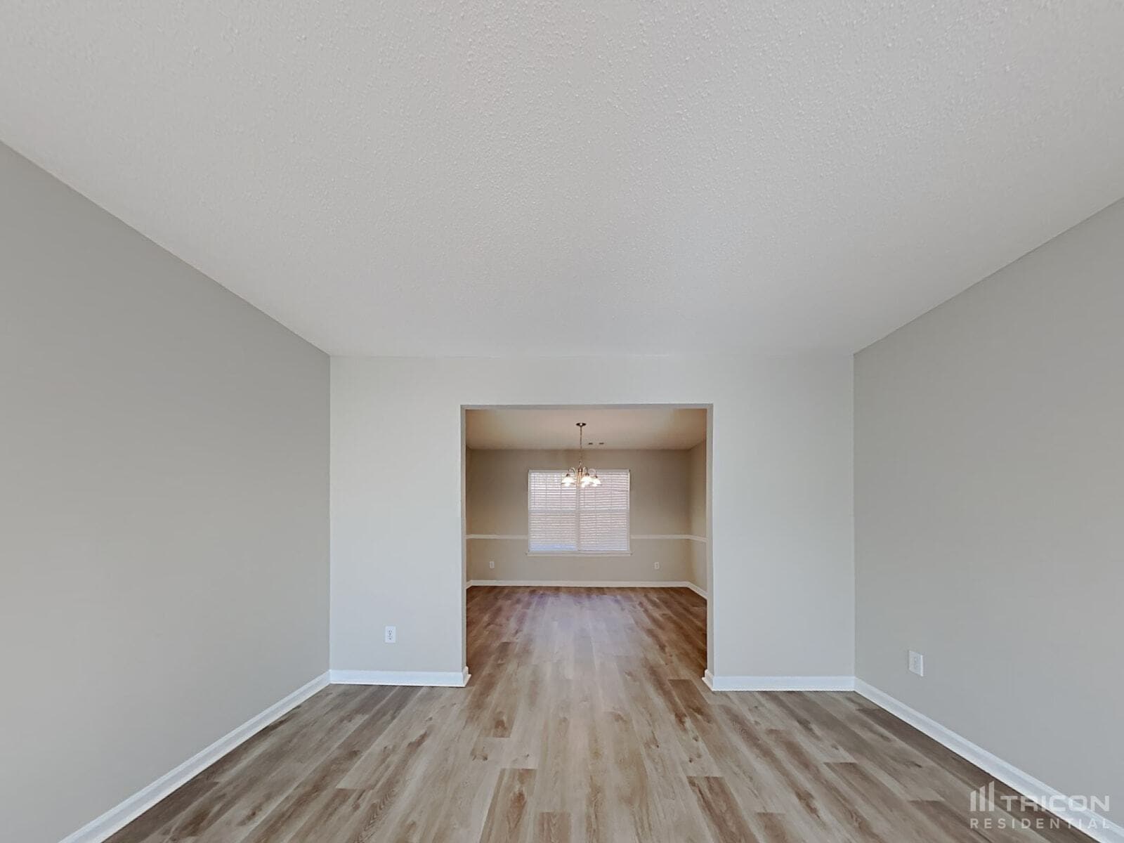 Building Photo - 869 Kendall Park Dr