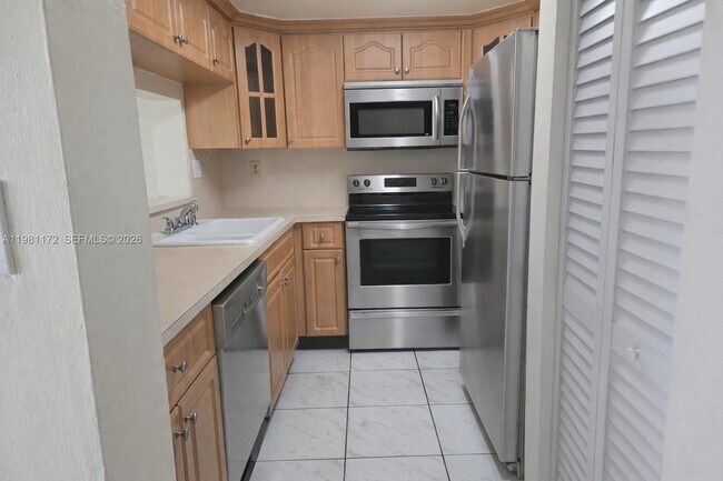 Building Photo - 2075 SW 122nd Ave