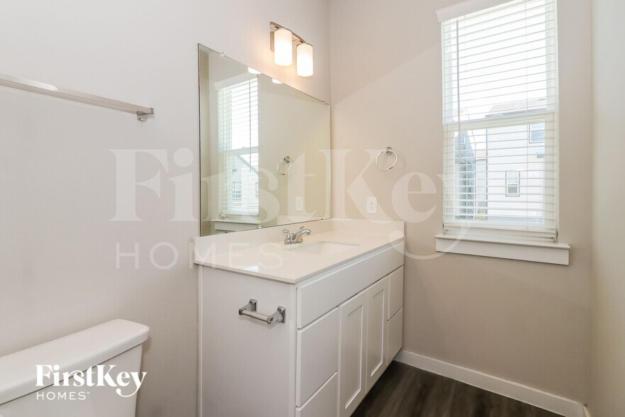 Building Photo - 18436 Idyllic Aly