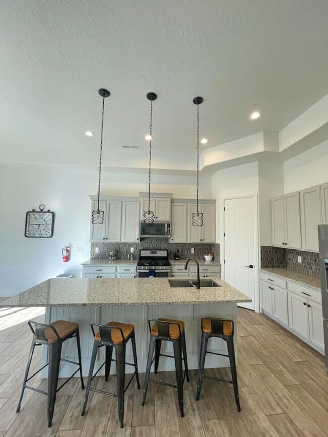 Building Photo - Sand Hollow Sunset