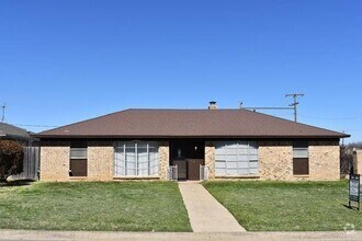 Building Photo - 8321 Oak Ct