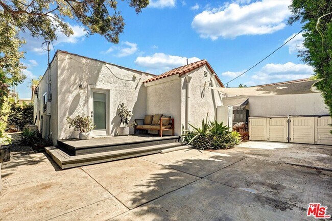 Building Photo - 2901 Redondo Blvd