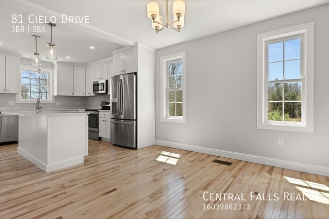 Building Photo - 81 Cielo Dr