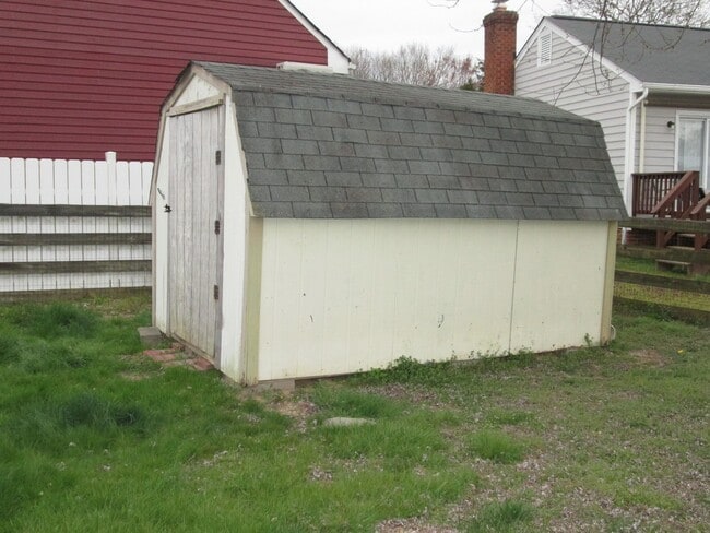 Building Photo - Spacious Four Bedroom Mechanicsville Home ...