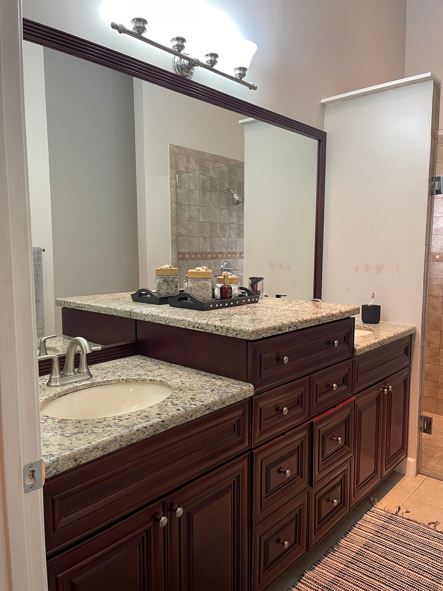 Master bathroom - 7942 Lexington Club Blvd