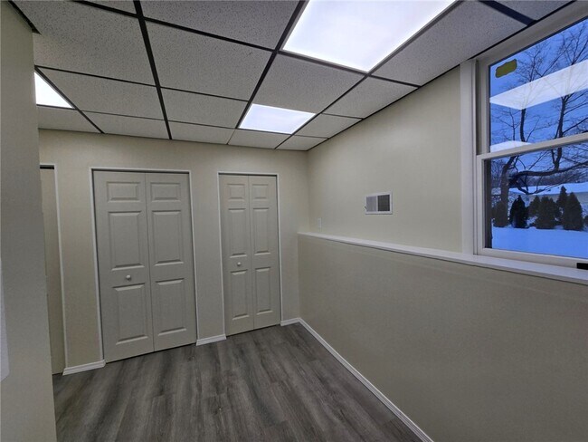 Building Photo - 103 Virginia Manor Rd