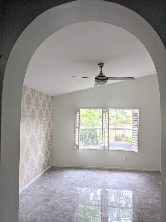 Building Photo - 22889 Sterling Lakes Dr