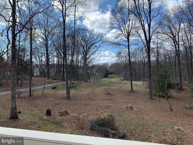 Building Photo - 63 Lincoln Dr