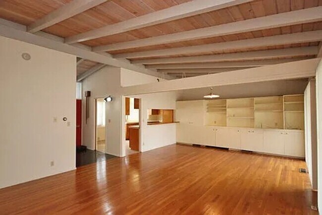 Building Photo - Beautiful 3 bed In Los Angeles