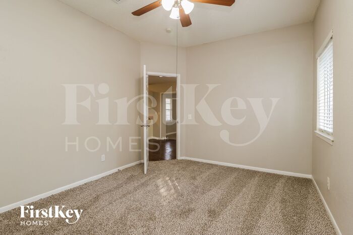 Building Photo - 22626 Guardsman Ln