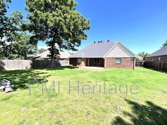 Building Photo - 4416 W Arlington Dr