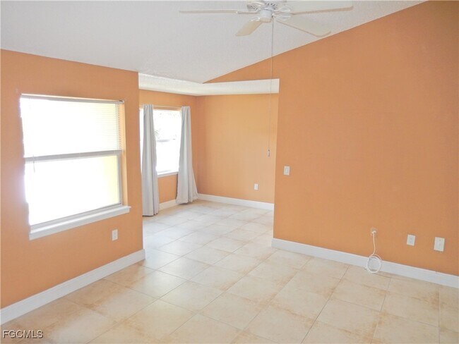 Building Photo - 12571 Equestrian Cir