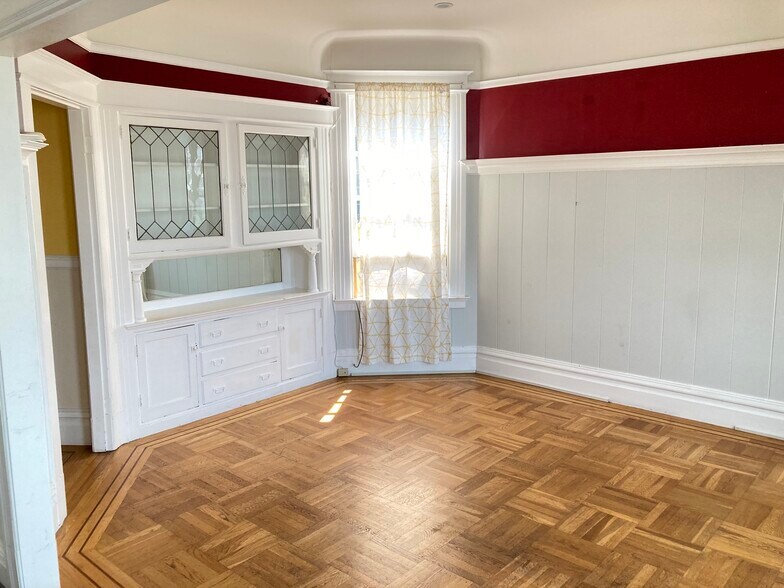 Building Photo - 924 Potrero Ave