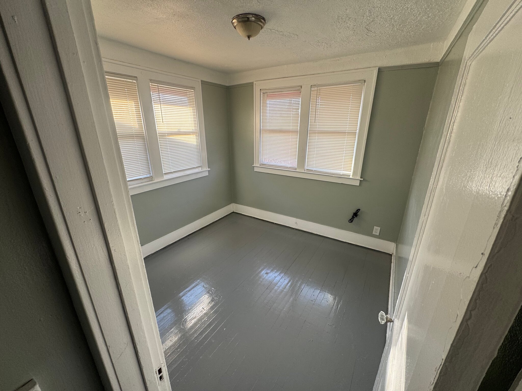 Building Photo - 6405 Tuxedo St