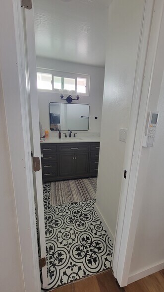 Building Photo - 1132 Gleneagles Ter