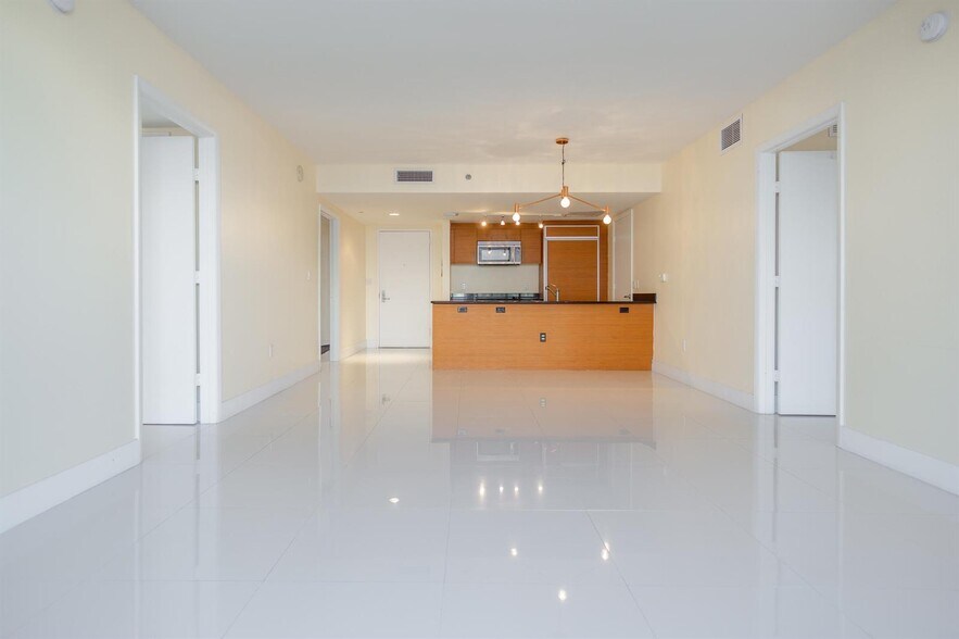 Building Photo - 50 Biscayne Blvd