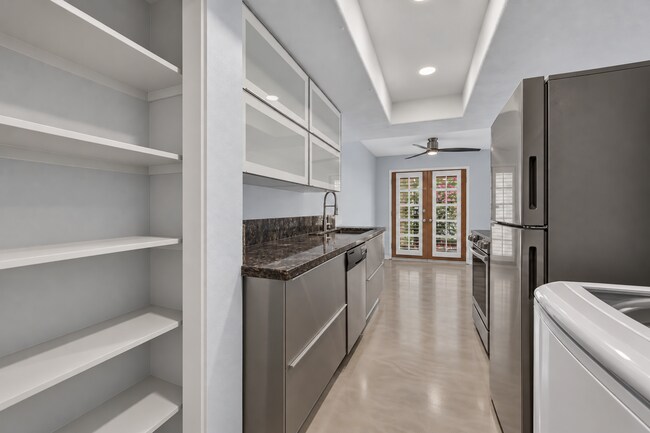 Building Photo - 8658 S 51st St