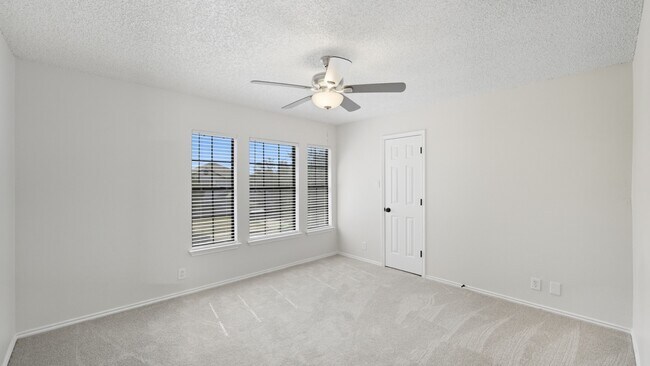 Building Photo - 1073 Stone Hollow