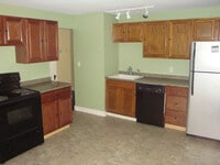 Building Photo - 11 Silk St