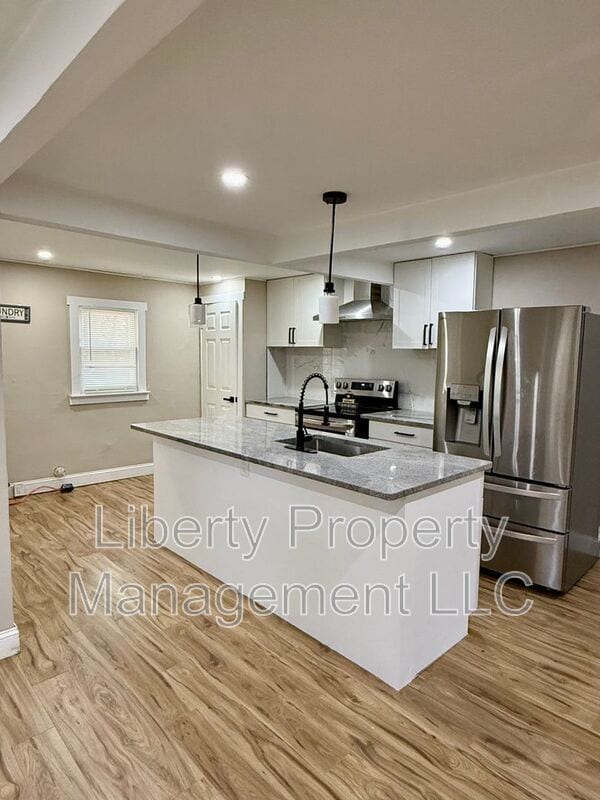 Building Photo - 1628 Murchison Rd