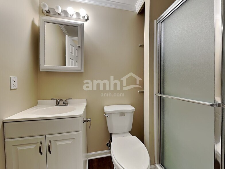 Building Photo - 1172 Turfway Ct