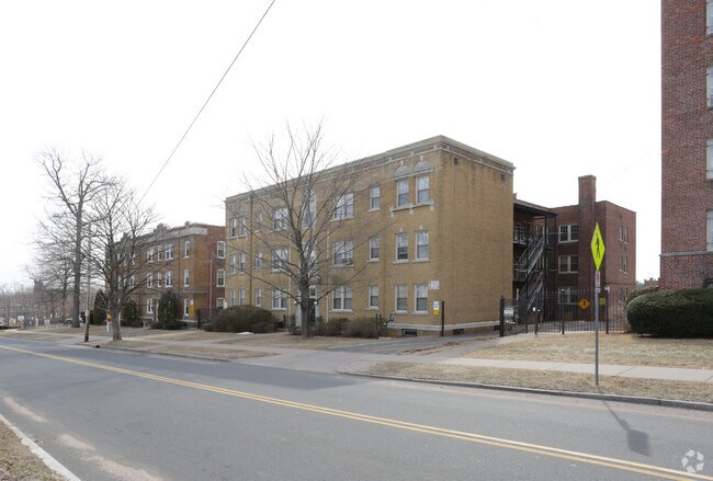 Primary Photo - 79 Myrtle St