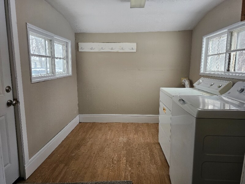 Building Photo - 107 S Hawley St