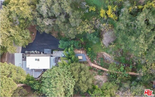 Building Photo - 10072 Westwanda Dr
