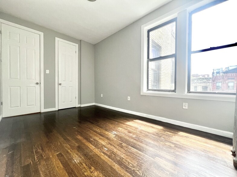 Building Photo - 541 W 150th St