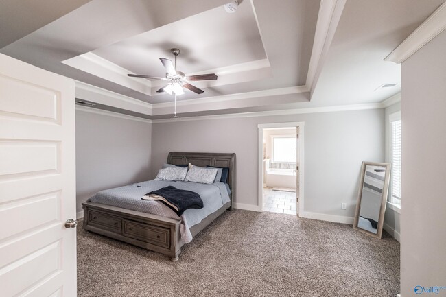 Building Photo - 6 Desert Oak Ct SW