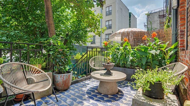 Building Photo - 147 Stuyvesant Ave