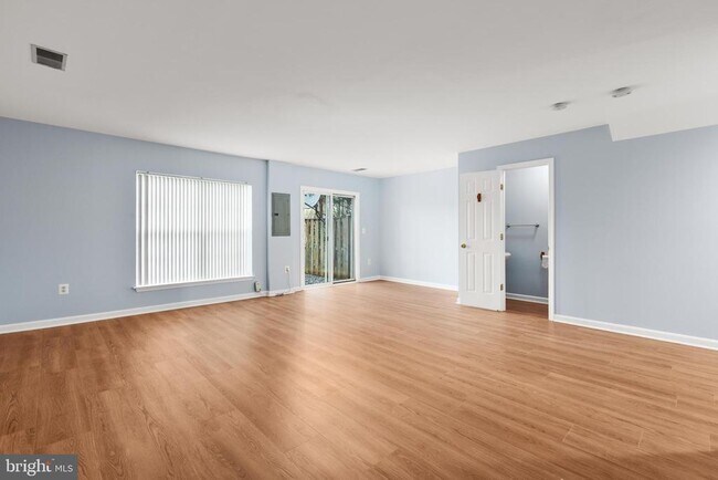 Building Photo - 15788 Nimes Ct